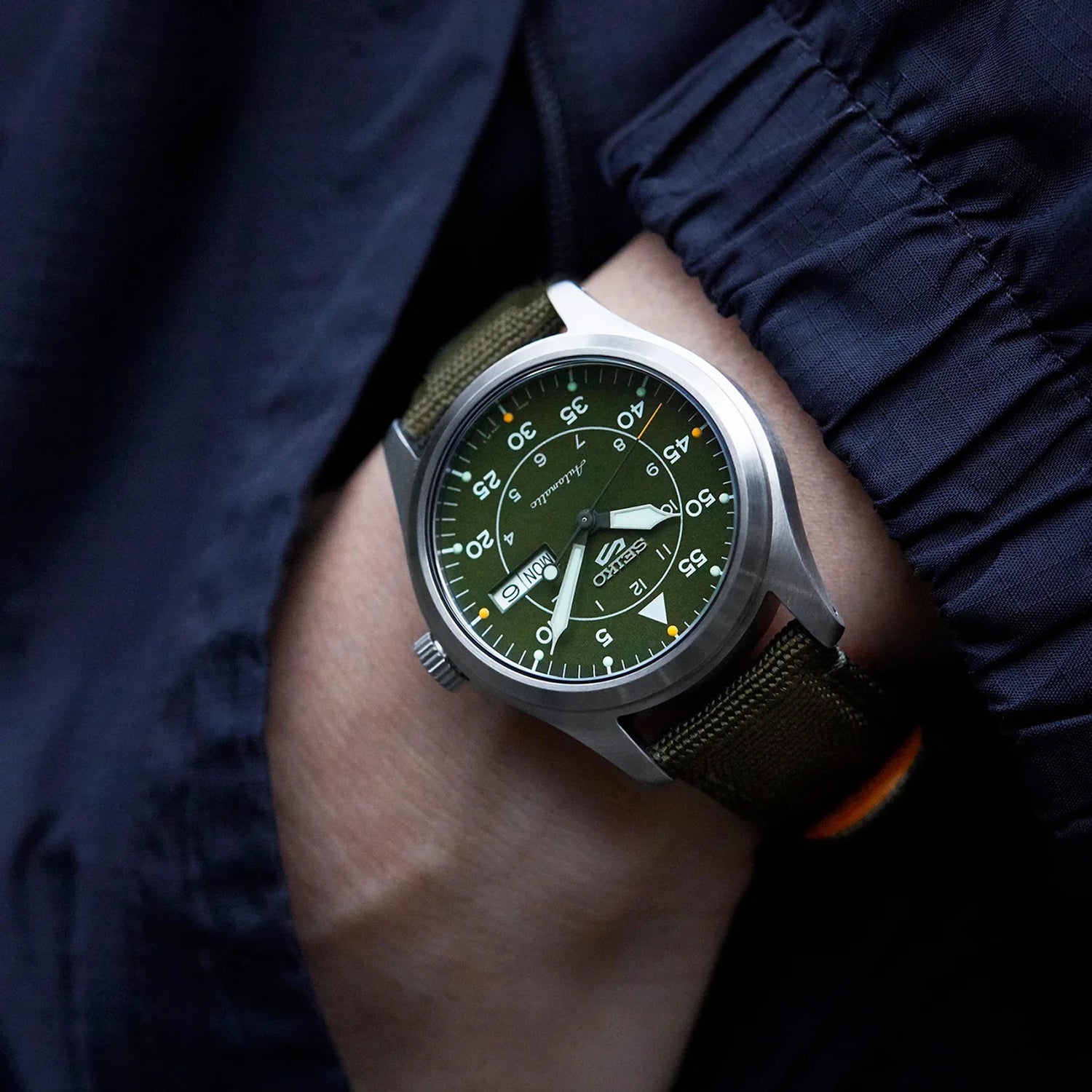 5 Sports Men Automatic Green Dial Analog Stainless Steel Watch SRPH29K1