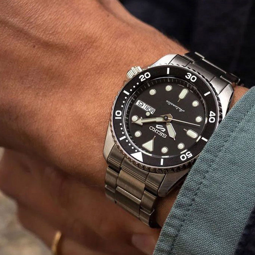 5 Sports Men Automatic Black Dial Analog Stainless Steel Watch SRPK29K1