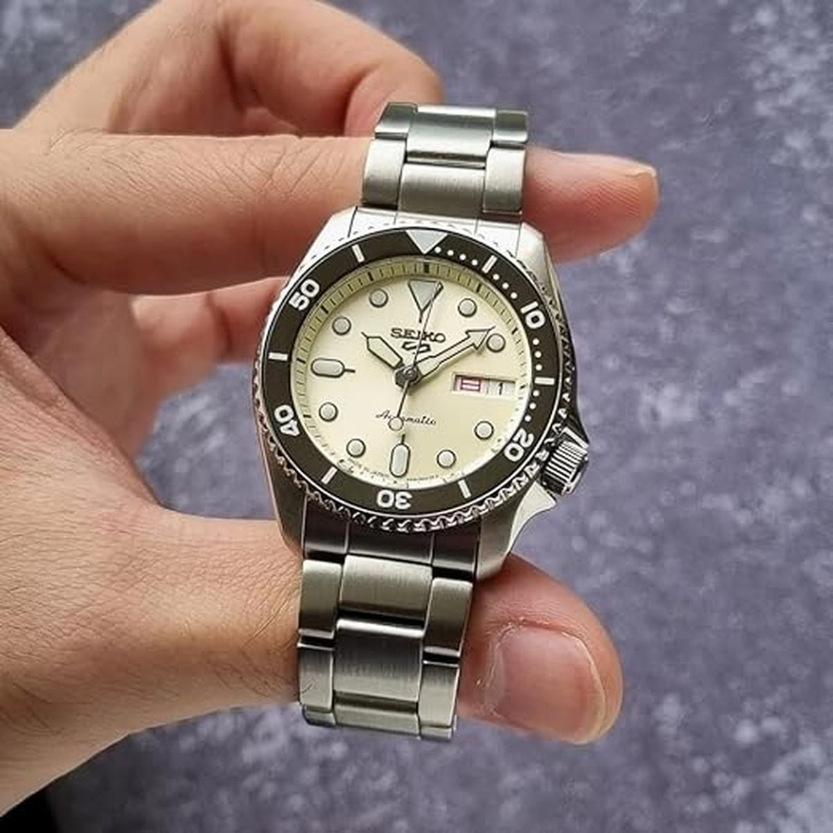 5 Sports Men Automatic Cream Dial Analog Stainless Steel Watch SRPK31K1