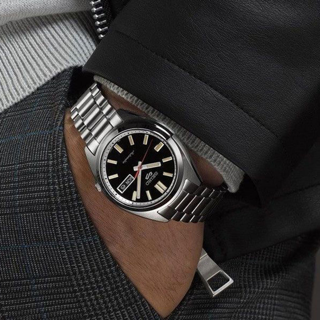 5 Sports Men Automatic Black Dial Analog Stainless Steel Watch SRPK89K1