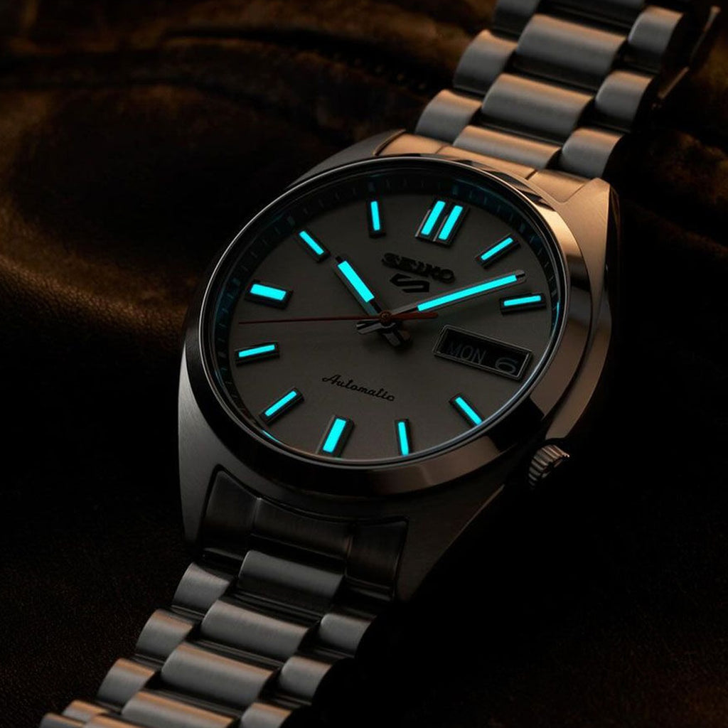 5 Sports Men Automatic Beige Dial Analog Stainless Steel Watch SRPK91K1