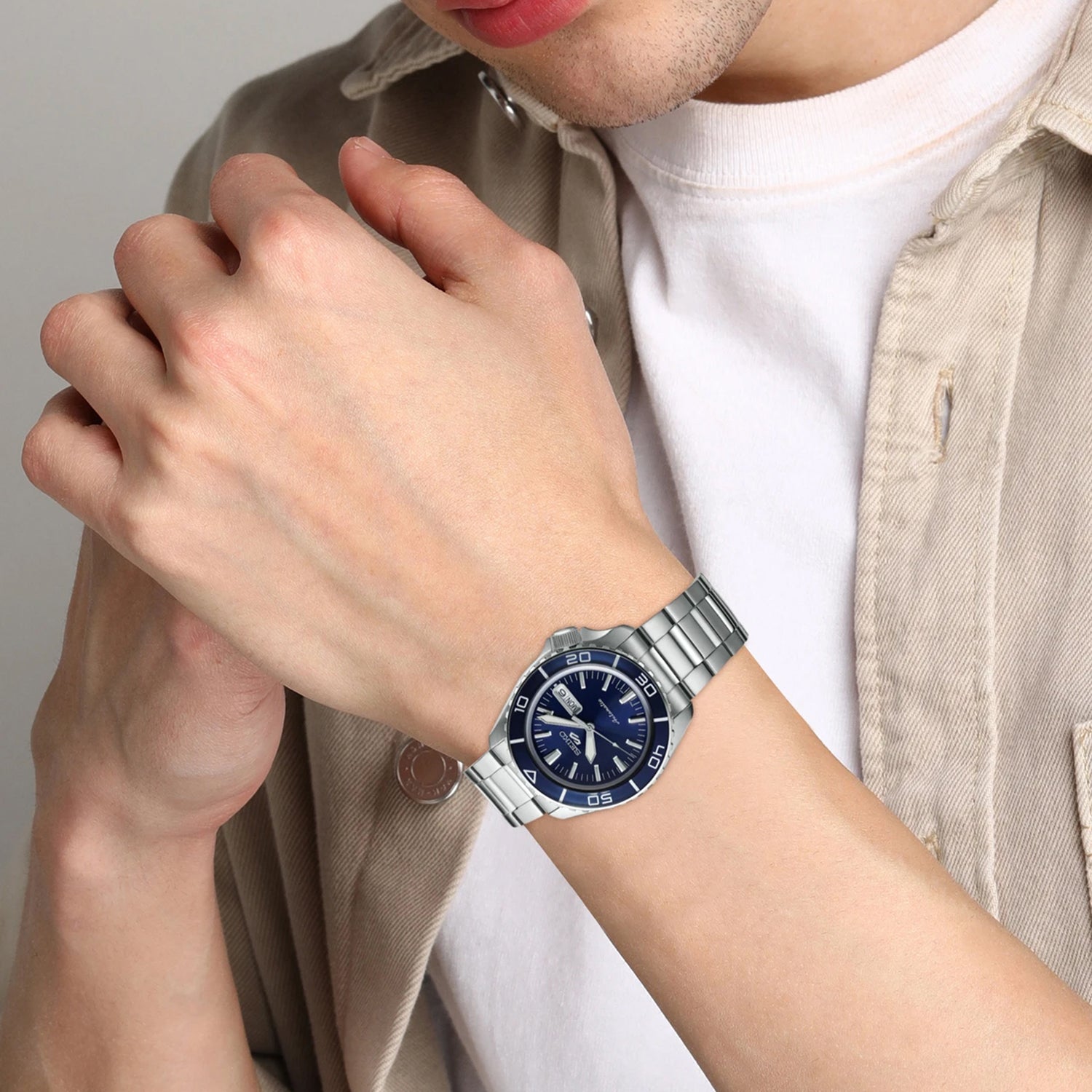 5 Sports Men Automatic Blue Dial Analog Stainless Steel Watch SRPK97K1