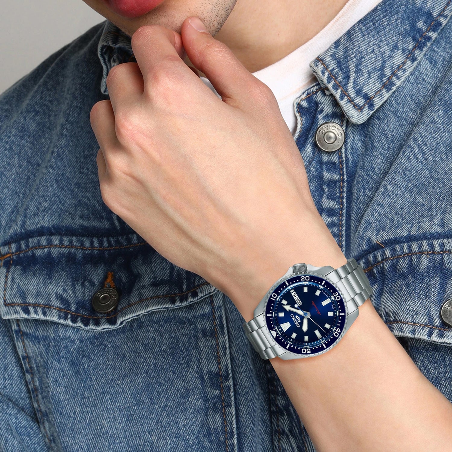 5 Sports Men Automatic Blue Dial Analog Stainless Steel Watch SRPL83K1