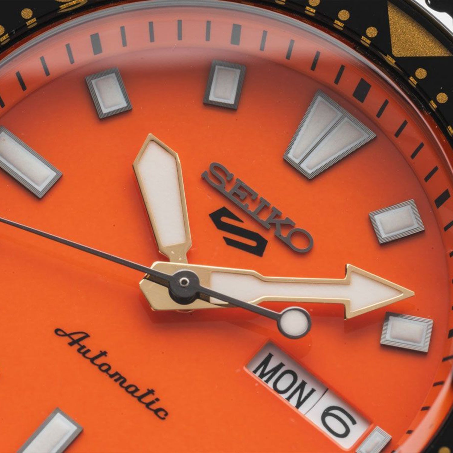 5 Sports Men Automatic Orange Dial Analog Silicone Watch SRPL89K1