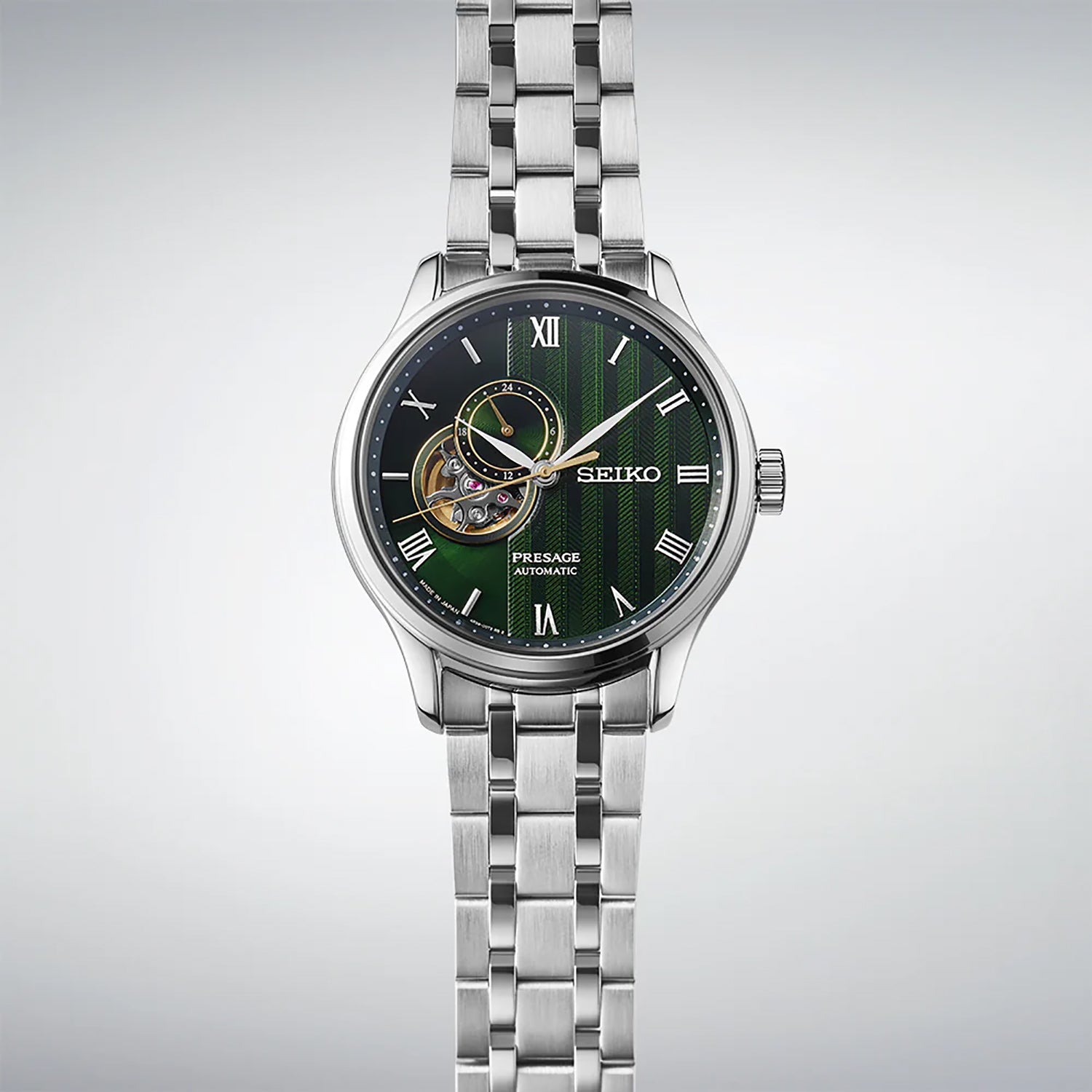 Seiko Men Round Green watch