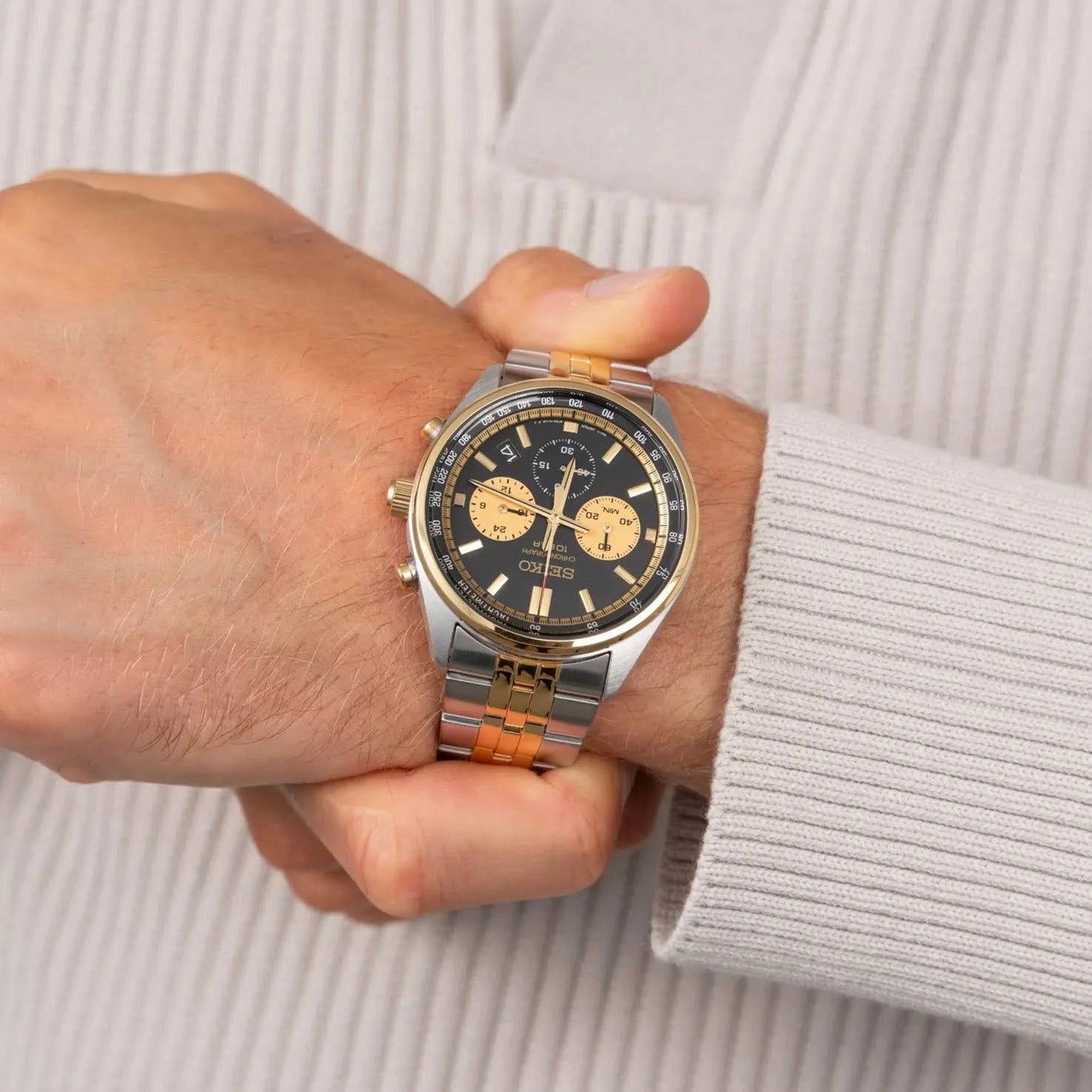 Dress Men Quartz Black Dial Chronograph Stainless Steel Watch SSB430P1