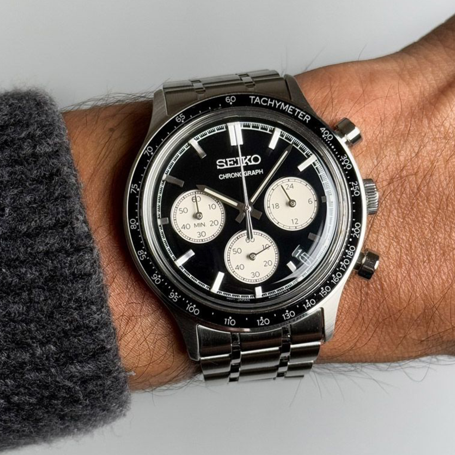 Men Quartz Black Dial Chronograph Stainless Steel Watch SSB479P1