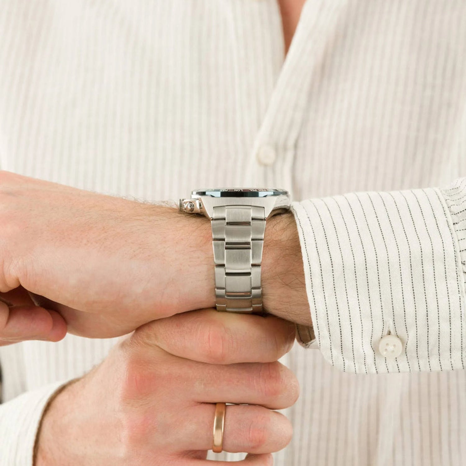 Prospex Men Solar White Dial Chronograph Stainless Steel Watch SSC485P1