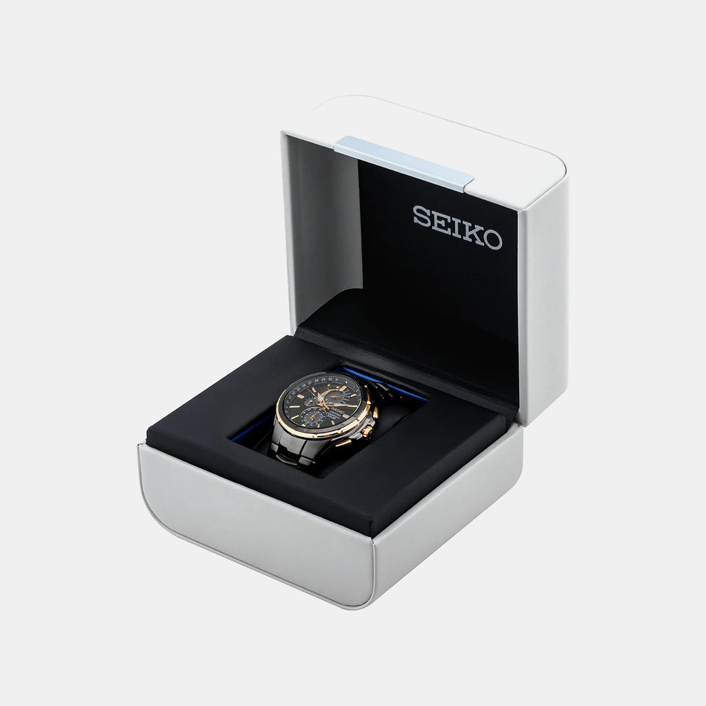 Coutura Men Solar Black Dial Chronograph Stainless Steel Watch SSC573P1