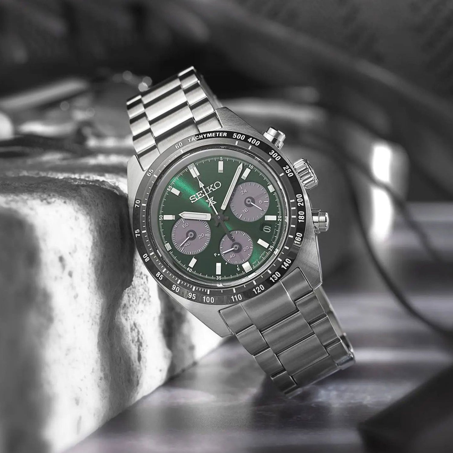 Prospex Men Solar Green Dial Chronograph Stainless Steel Watch SSC933P1