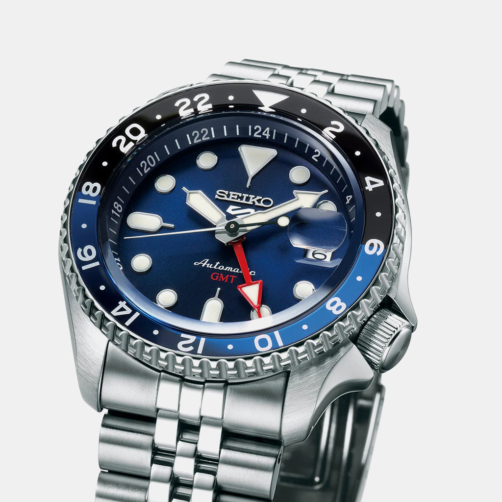 5 Sports Men Automatic Blue Dial Analog Stainless Steel Watch SSK003K1