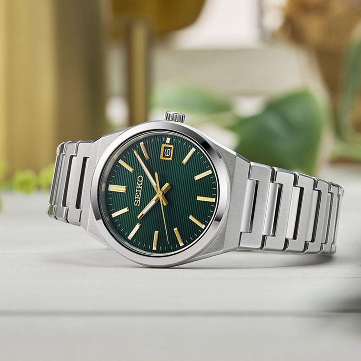 Classic Men Quartz Green Dial Analog Stainless Steel Watch SUR601P1