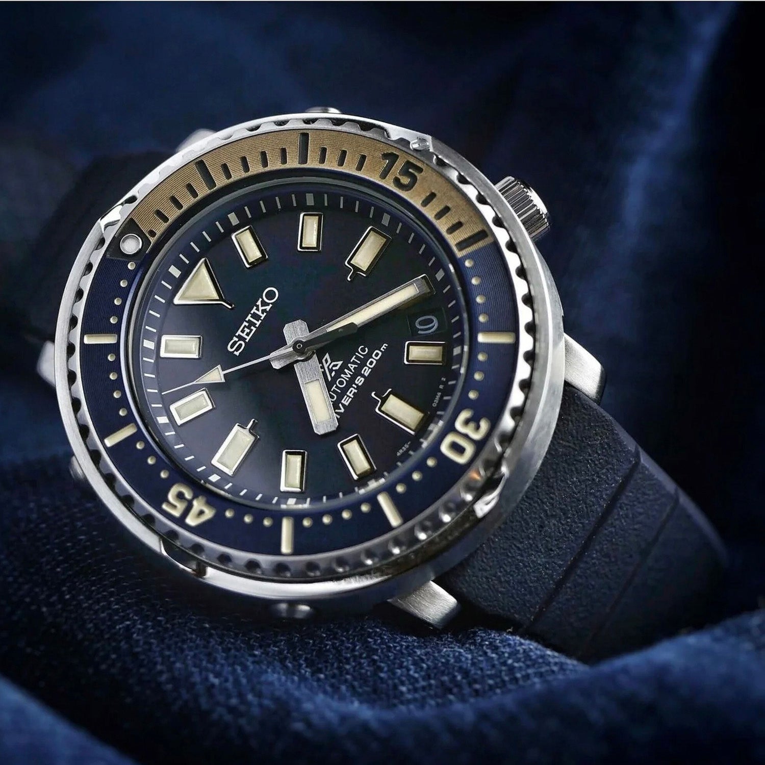 Prospex Mini Tuna Safari Edition Men Solar Blue Dial Analog Silicone Watch SUT403P1