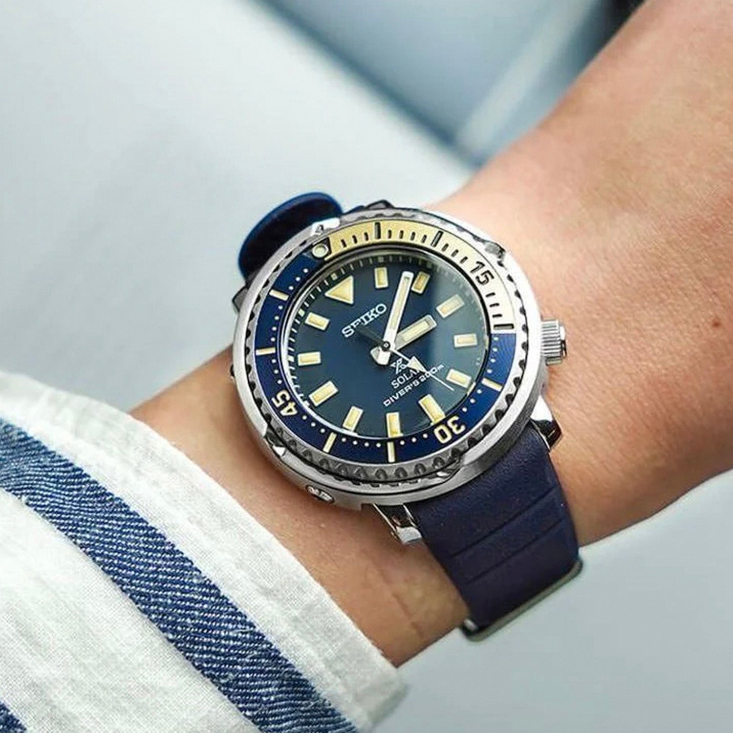 Prospex Mini Tuna Safari Edition Men Solar Blue Dial Analog Silicone Watch SUT403P1