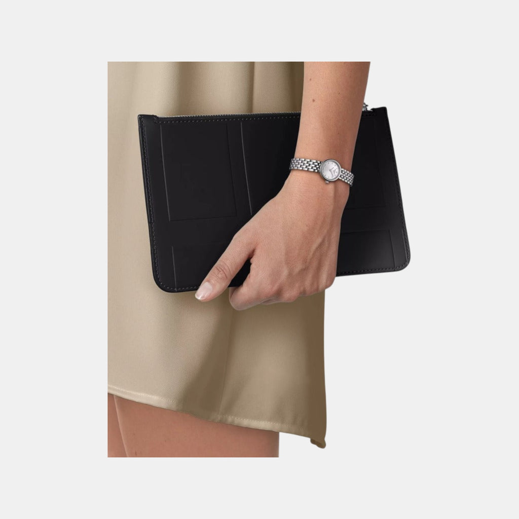 Lovely Women Quartz Silver Dial Analog Stainless Steel Watch T0580091103100