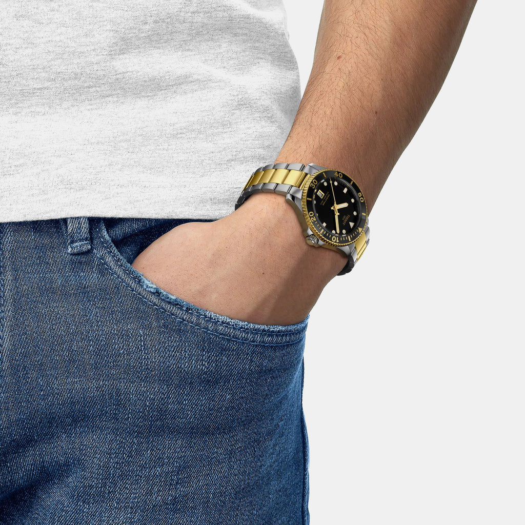 Seastar 1000 Men Quartz Black Dial Analog Stainless Steel Watch T1204102205100