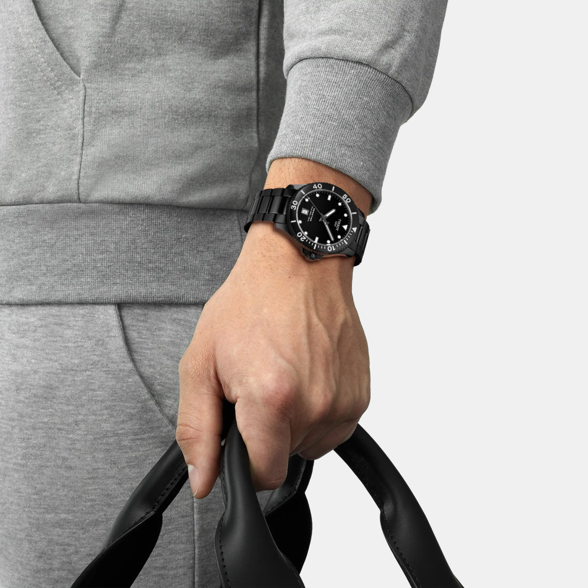 Seastar Unisex Quartz Black Dial Analog Stainless Steel Watch T1204103305100