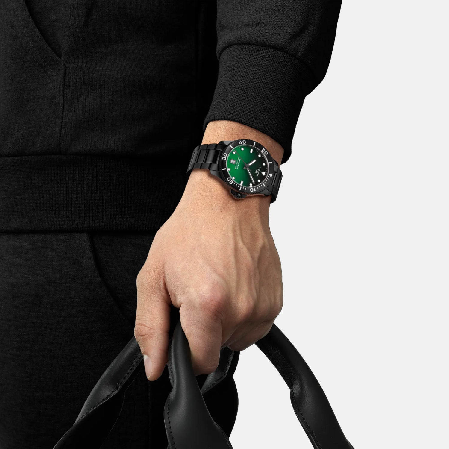 Seastar 1000 Men Quartz Graded Green-Black Dial Analog Stainless Steel Watch T1204103309100