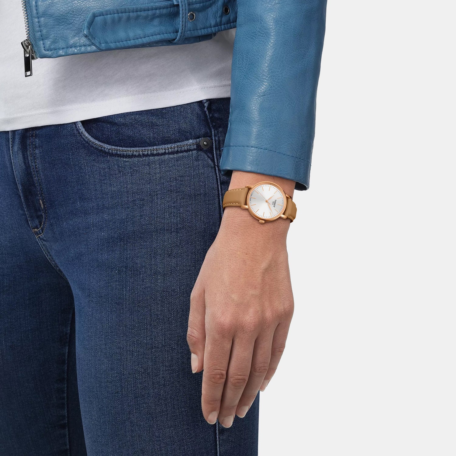 Everytime Women Quartz White Dial Analog Leather Watch T1432103601100