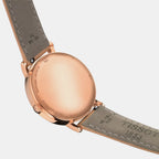 Everytime Women Quartz White Dial Analog Leather Watch T1432103601100