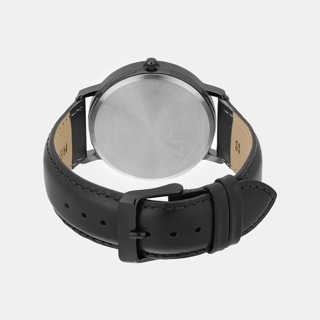 Men Quartz Black Dial Analog Leather Watch TW053HG13T