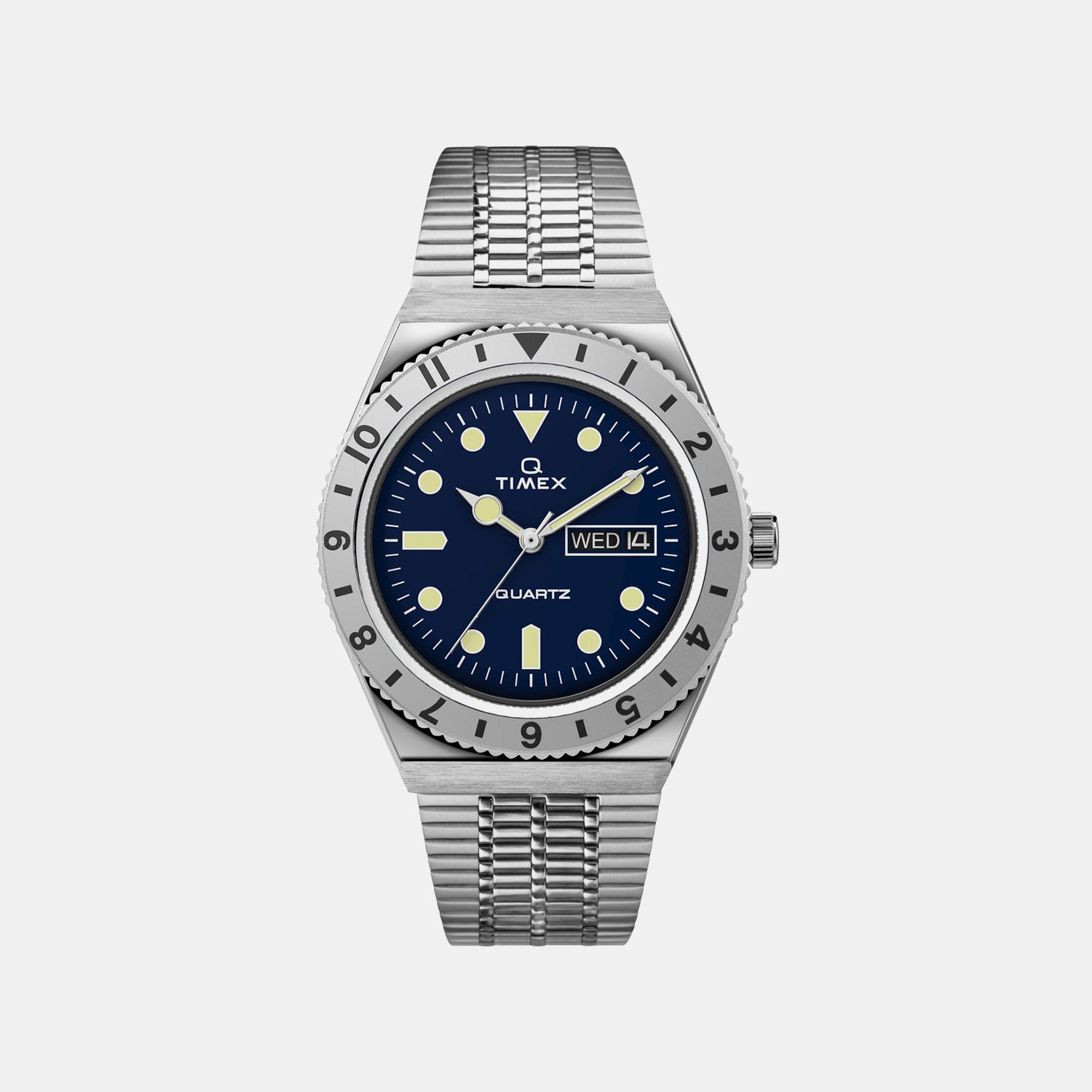 Q Timex Reissue Men Quartz Blue Dial Analog Stainless Steel Watch TW2V18300U9