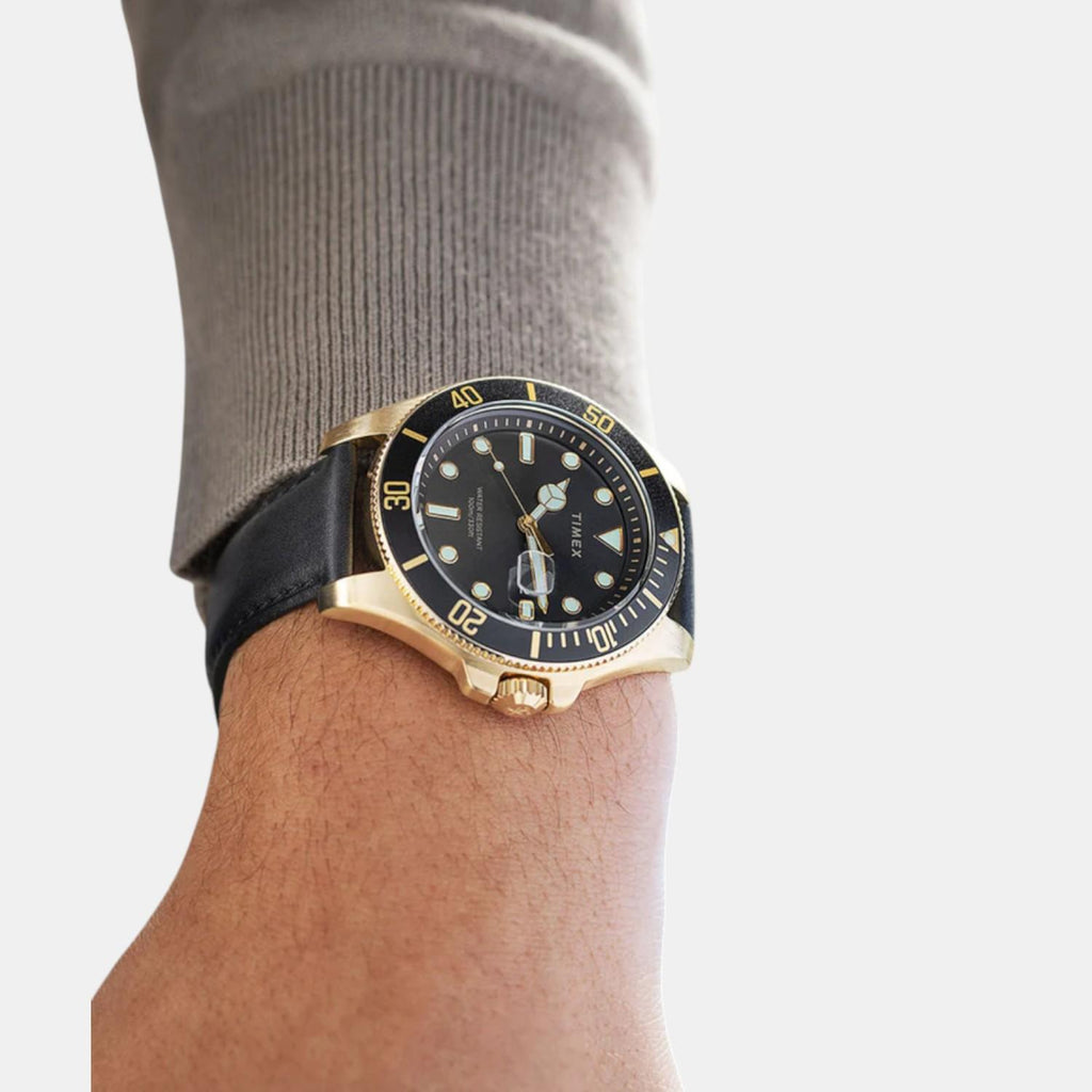 Men Quartz Black Dial Analog Leather Watch TW2V42200UJ