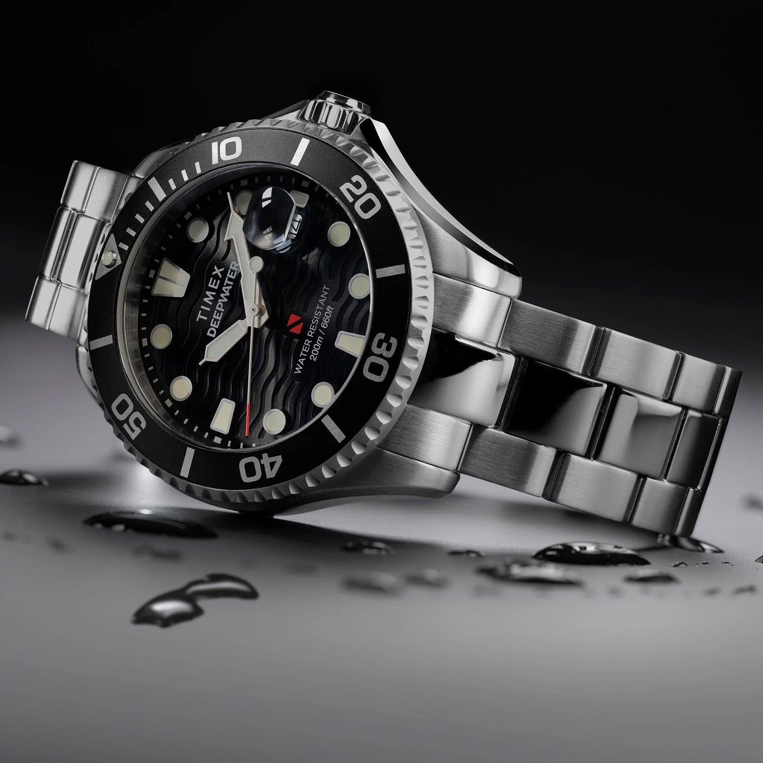 Men Quartz Black Dial Analog Stainless Steel Watch TW2W82000UJ