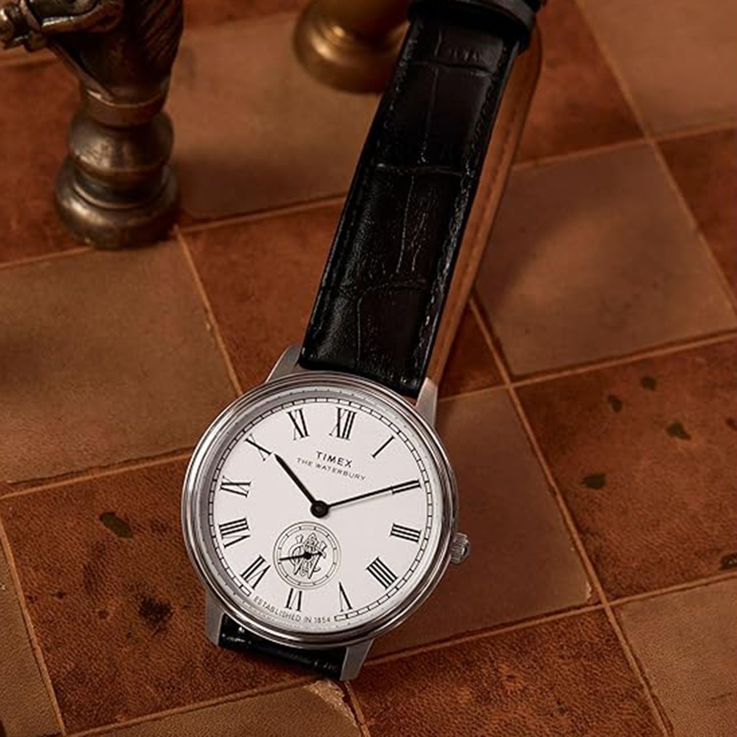 Men Quartz White Dial Analog Leather Watch TW2Y23100UJ