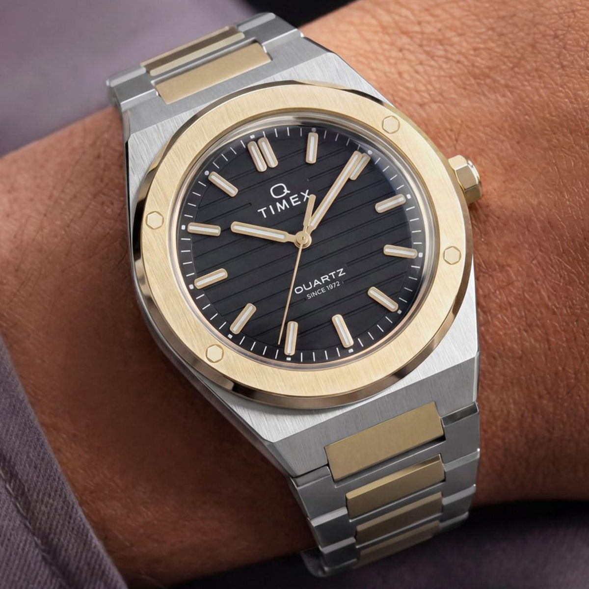 Men Quartz Black Dial Analog Stainless Steel Watch TW2Y81500UJ