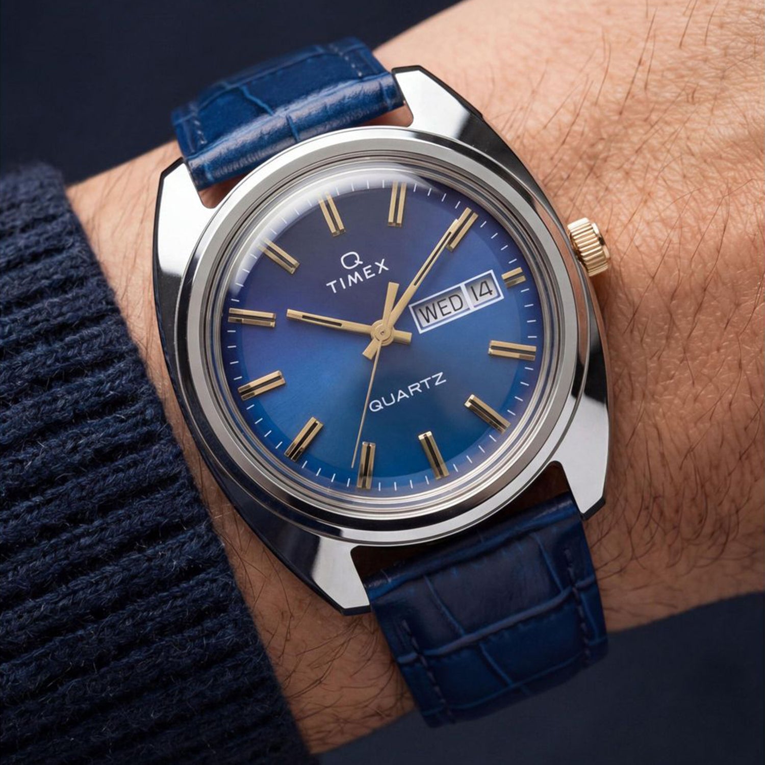 Q Timex Men Quartz Blue Dial Analog Leather Watch TW2Y87100UJ