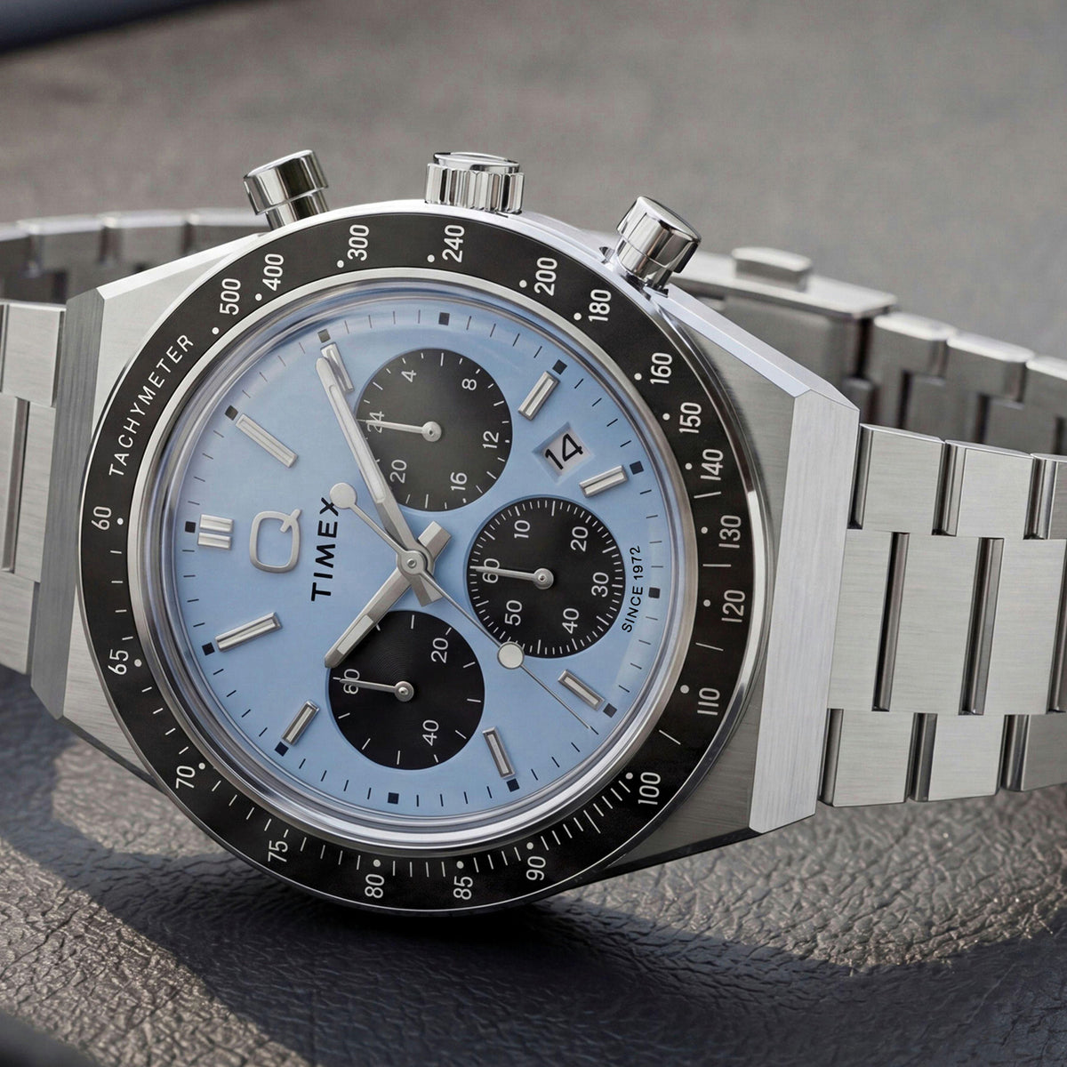 Q Timex Men Quartz Blue Dial Chronograph Stainless Steel Watch TW2Y88600UJ