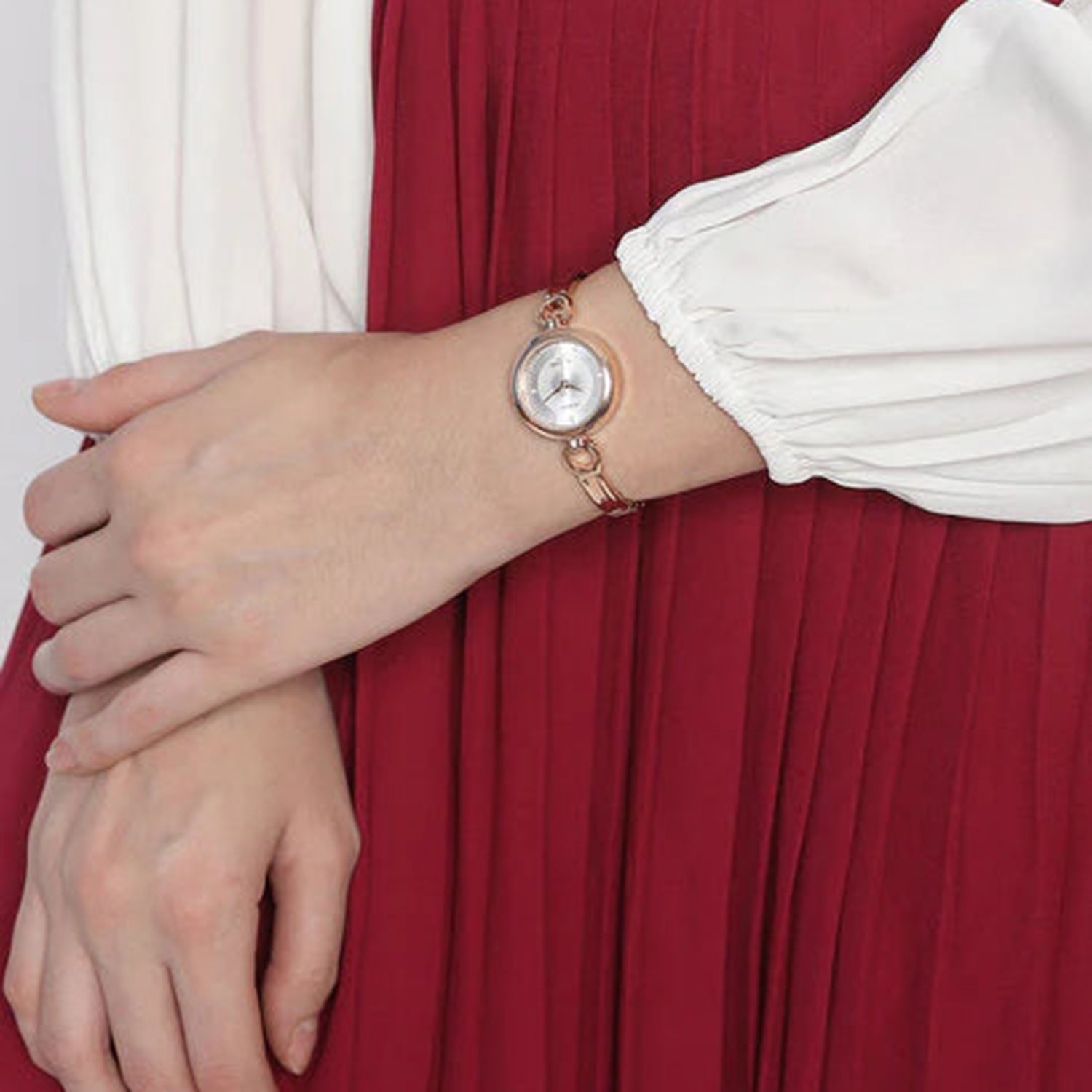 Classics Women Quartz Silver Dial Analog Stainless Steel Watch TWEL11424