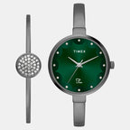 Fria Women Quartz Green Dial Analog Brass Watch TWEL18503