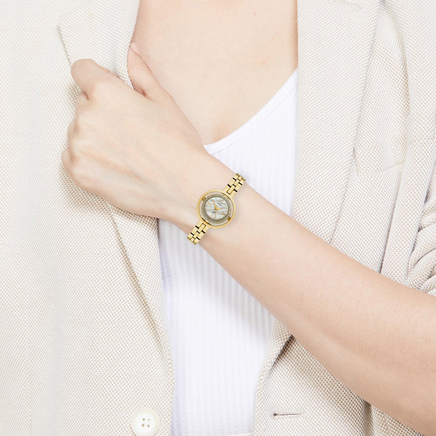 Fria Women Quartz Dial Analog Brass Watch TWEL24301