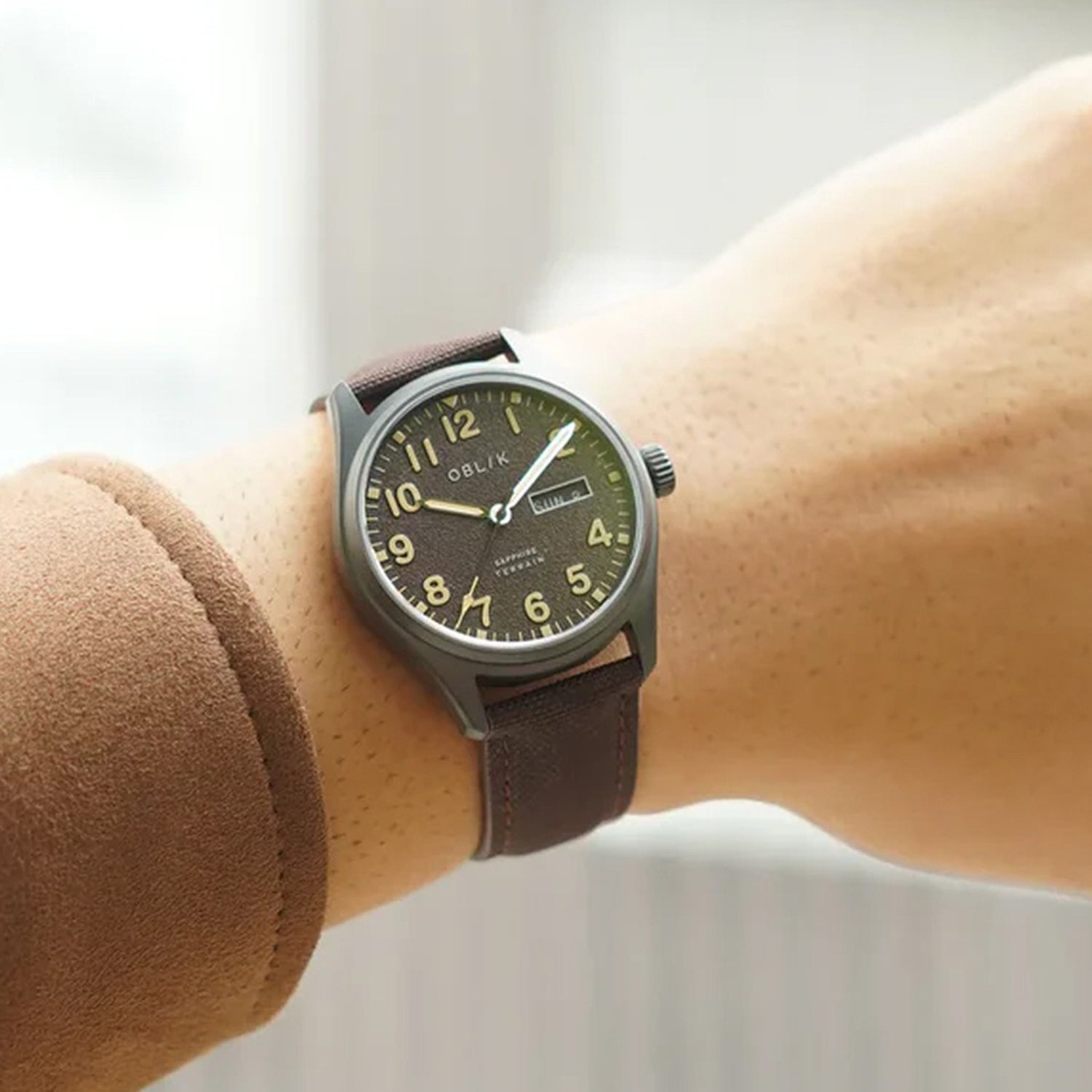 Terrain Men Quartz Brown Dial Analog Fabric Watch Terrain