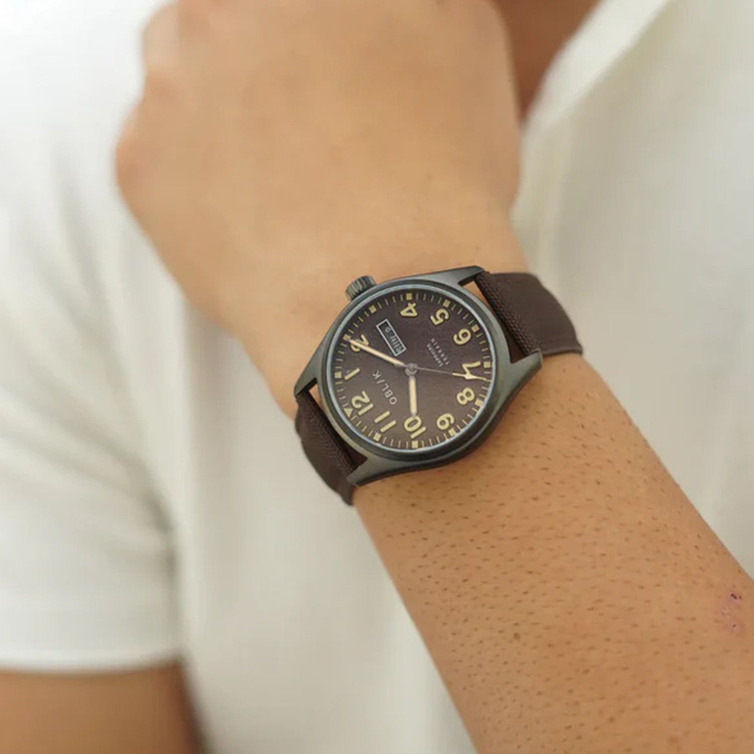 Terrain Men Quartz Brown Dial Analog Fabric Watch Terrain