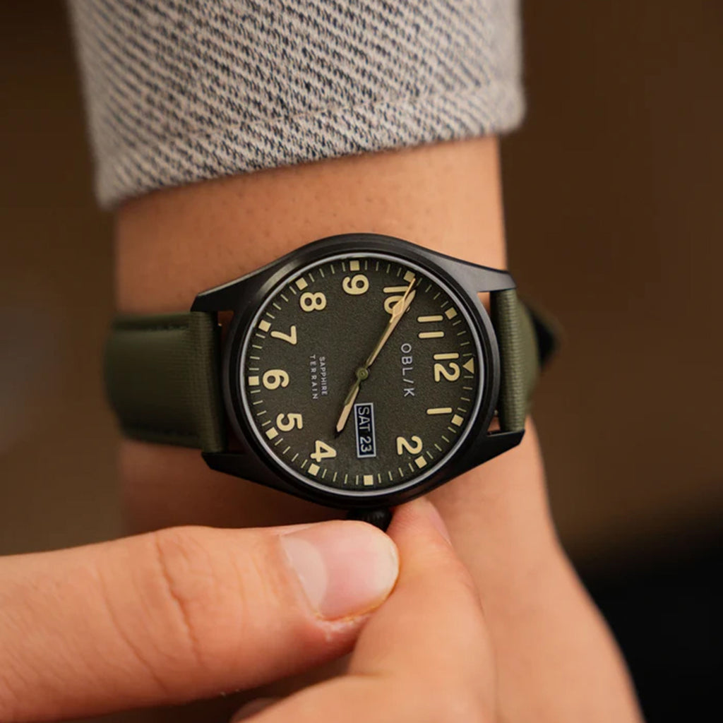Men Quartz Green Dial Analog Nylon Watch TERRAIN-GREEN