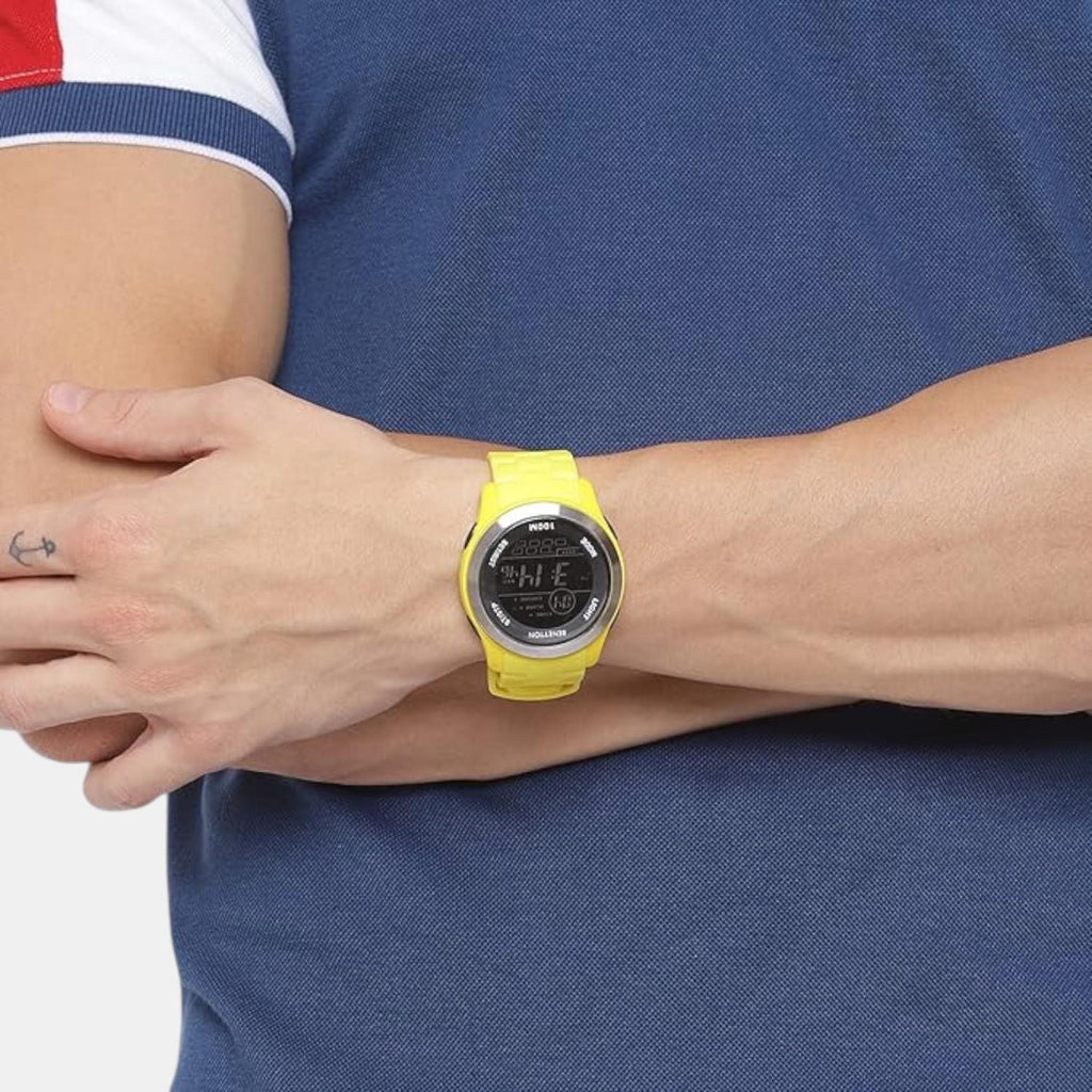 Sport Unisex Quartz Black Dial Digital Silicone Watch UWUCG0501