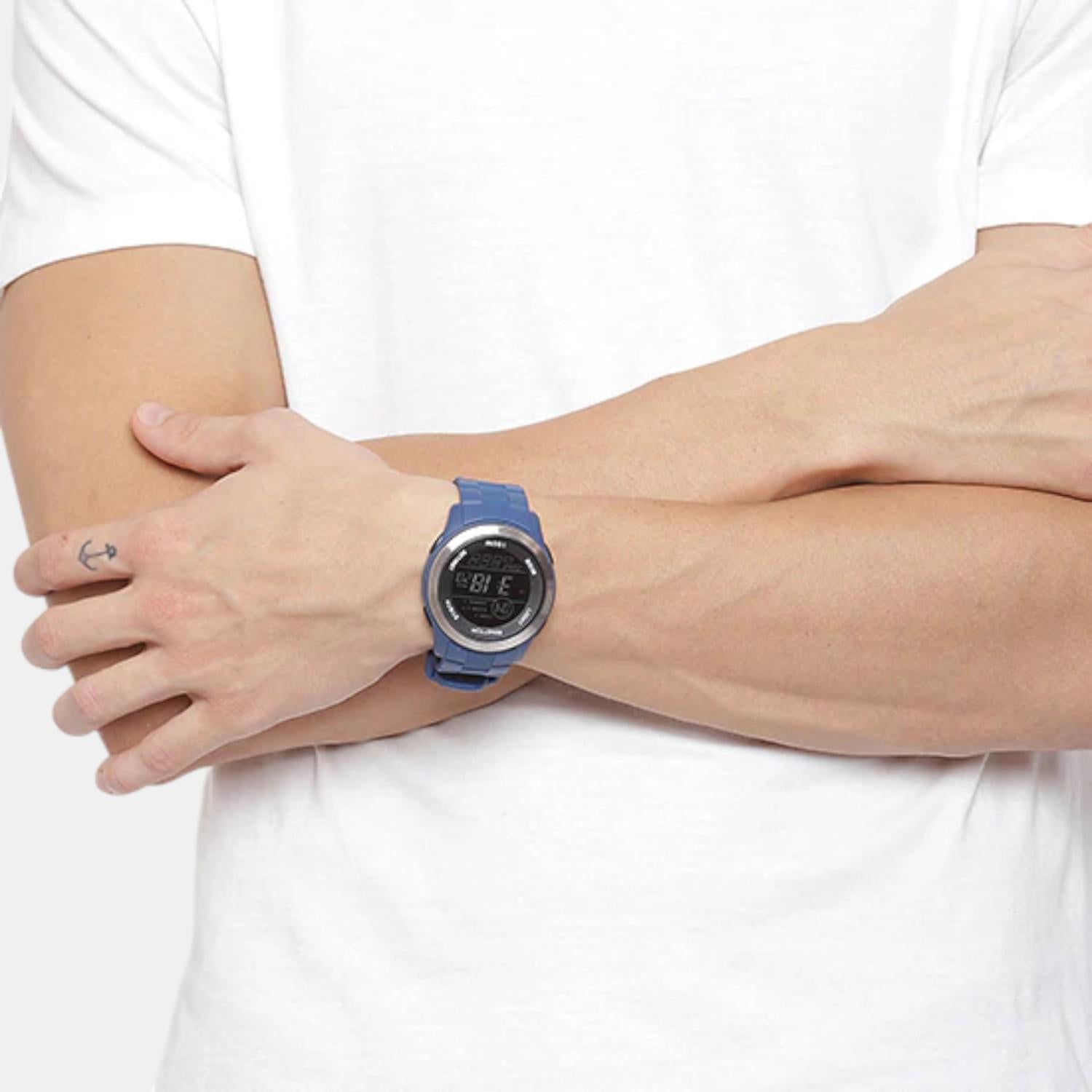 Sport Unisex Quartz Black Dial Digital Silicone Watch UWUCG0503