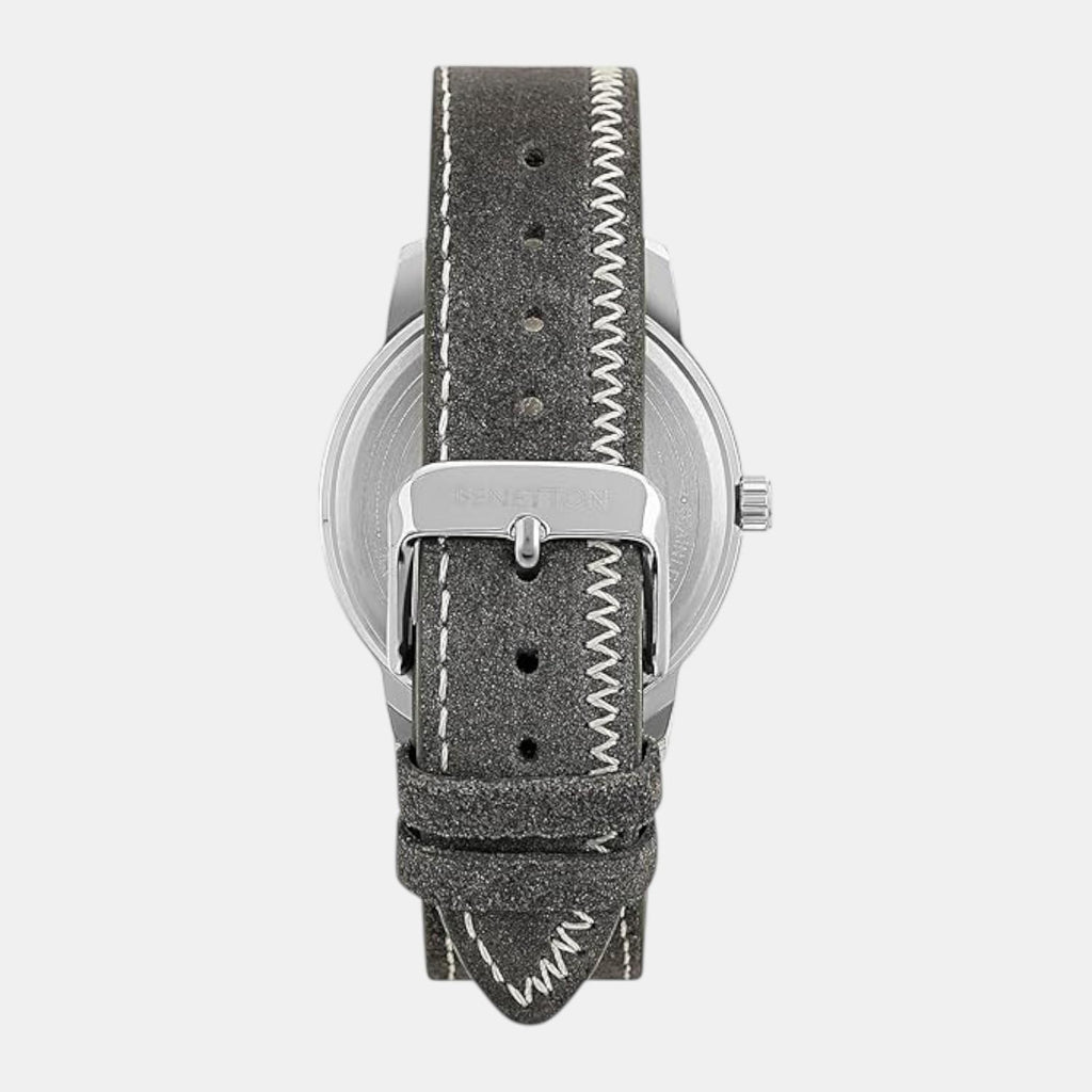 Iconic Men Quartz Black Dial Analog Leather Watch UWUCG2000