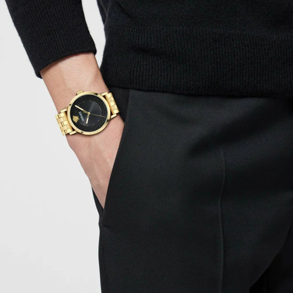 Men Quartz Black Dial Analog Stainless Steel Watch VE0T00525