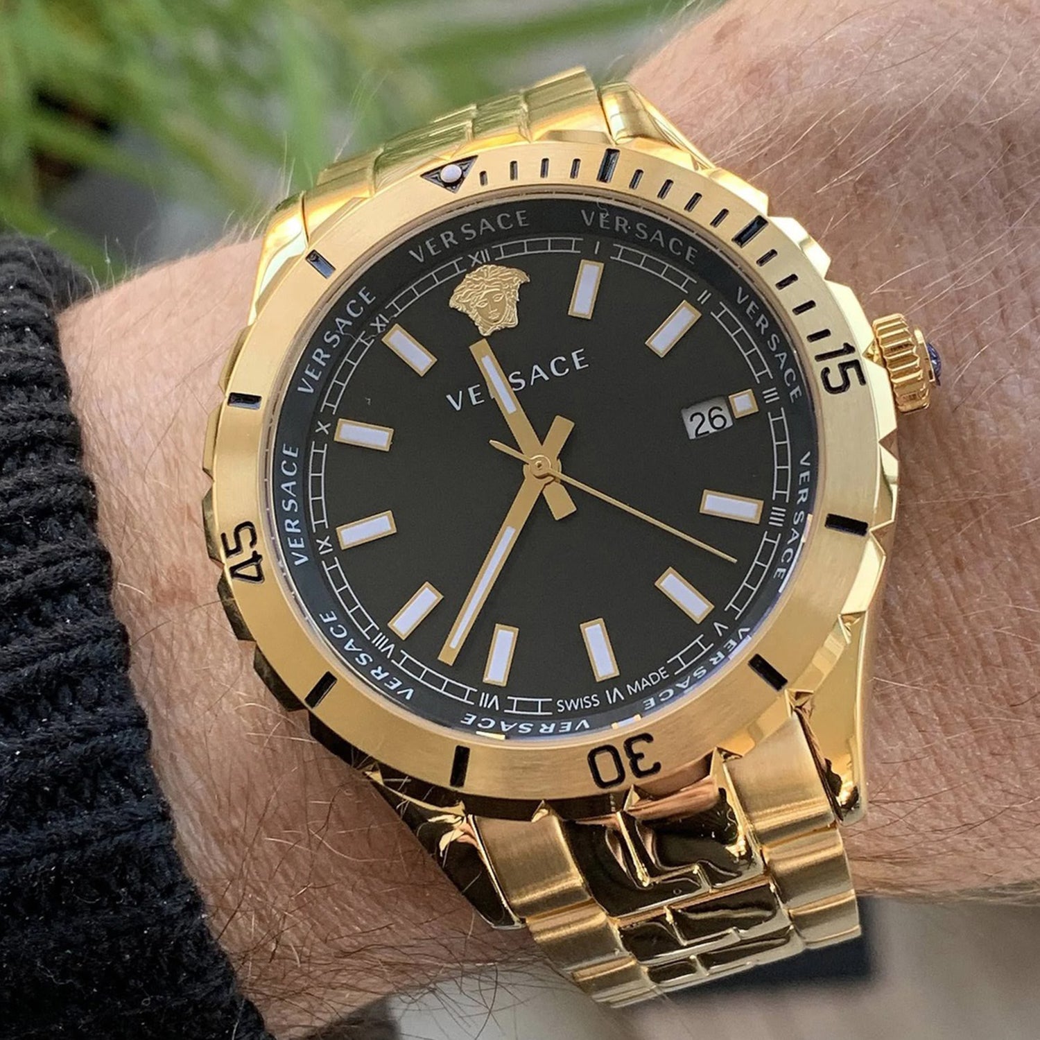 Hellenyium Men Quartz Black Dial Analog Stainless Steel Watch VE3A00820