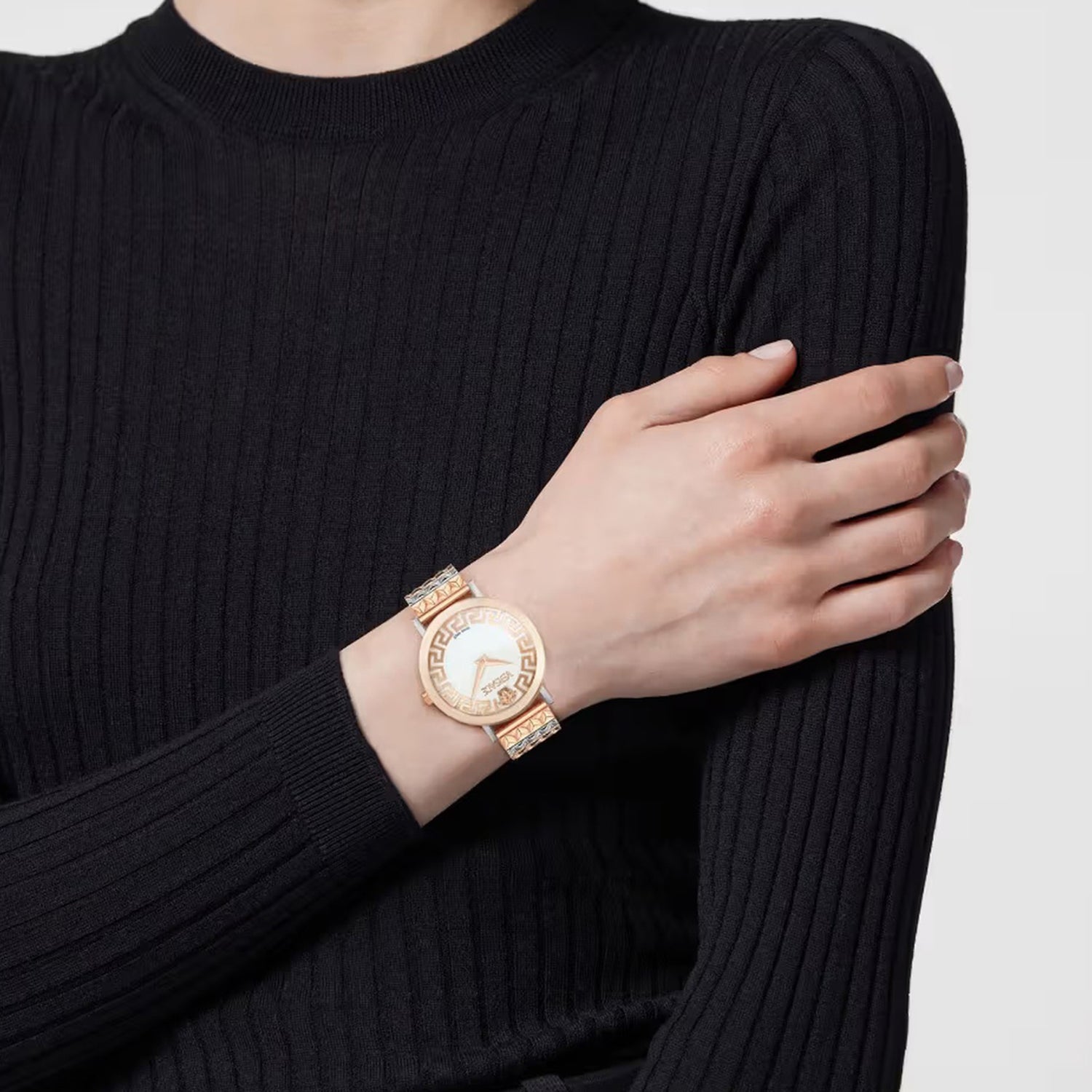 Women Quartz White Dial Analog Stainless Steel Watch VE9A00324