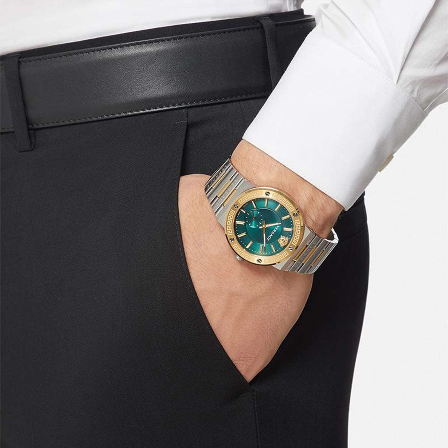 Greca Men Quartz Green Dial Analog Stainless Steel Watch VEVI00420