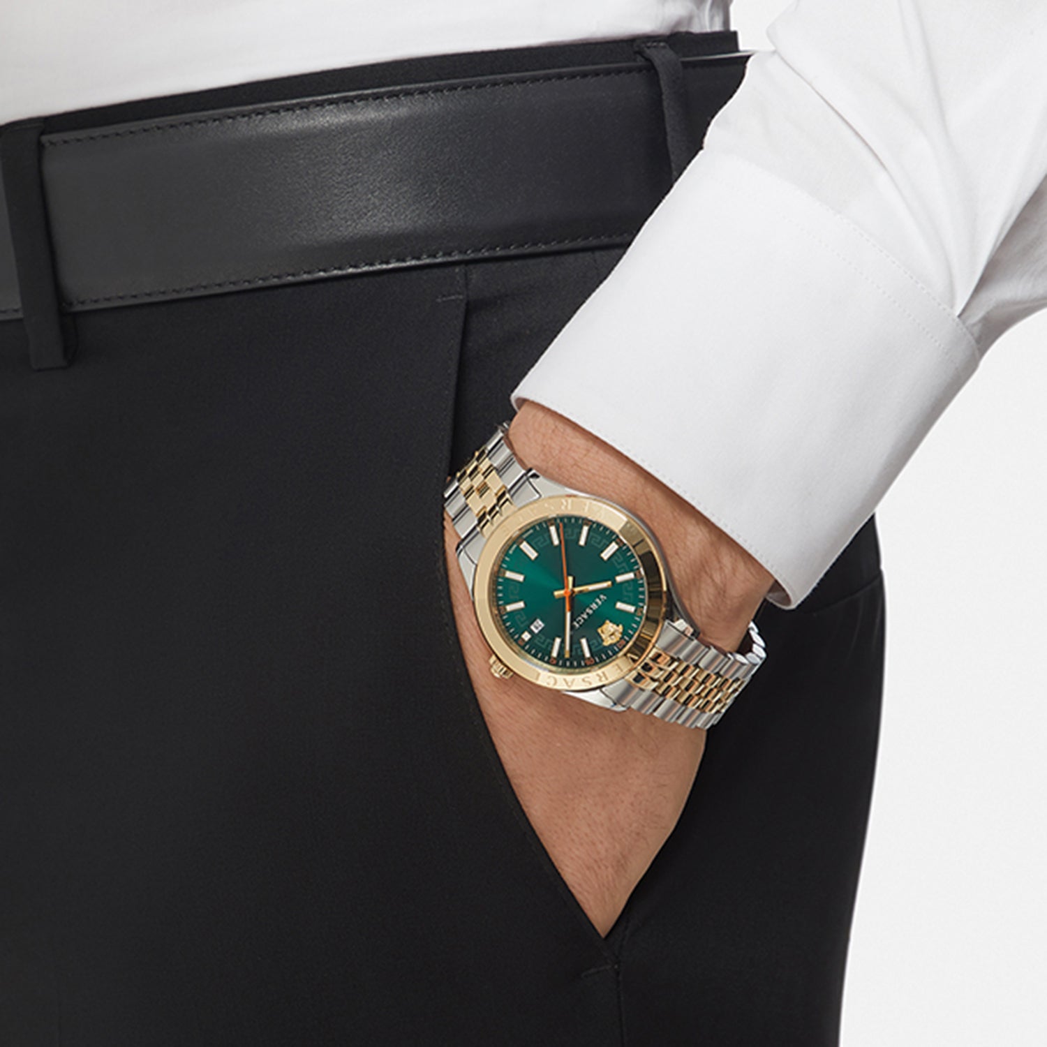 Hellenyium Men Quartz Green Dial Analog Stainless Steel Watch VEVK00620