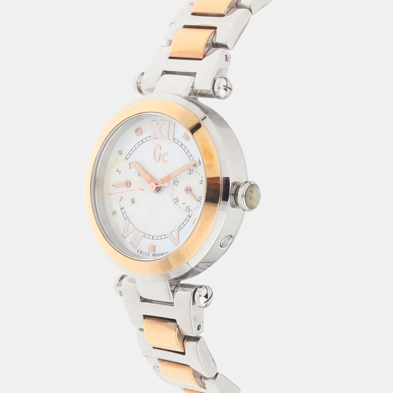 GC 32 mm Round Quartz watch