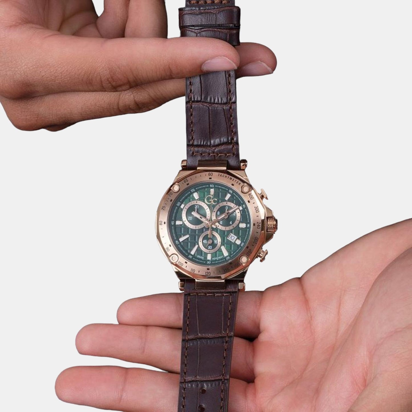 Male Green Leather Chronograph Watch Y81009G9MF