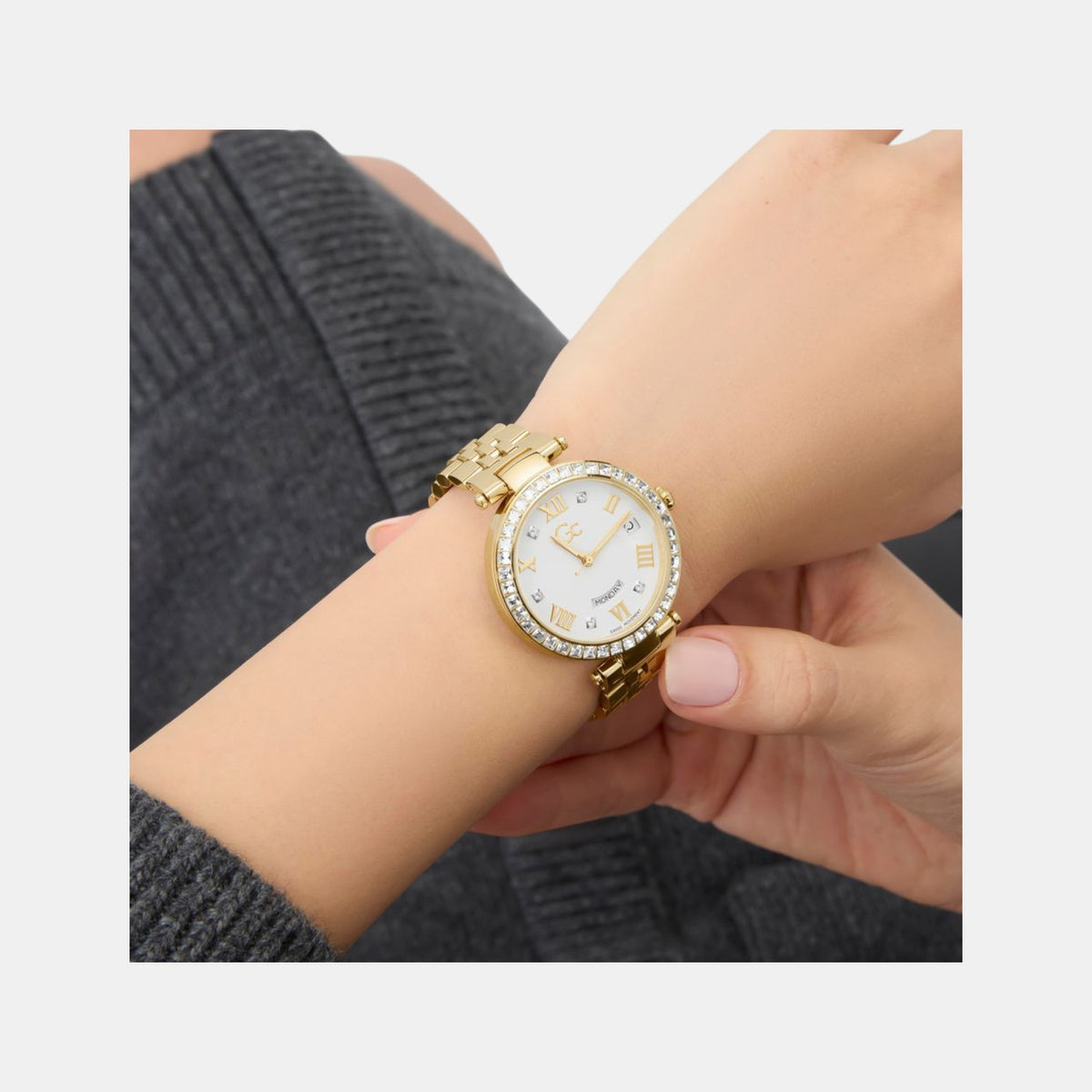 Flair Crystal Women Quartz White Dial Analog Stainless Steel Watch Z01022L6