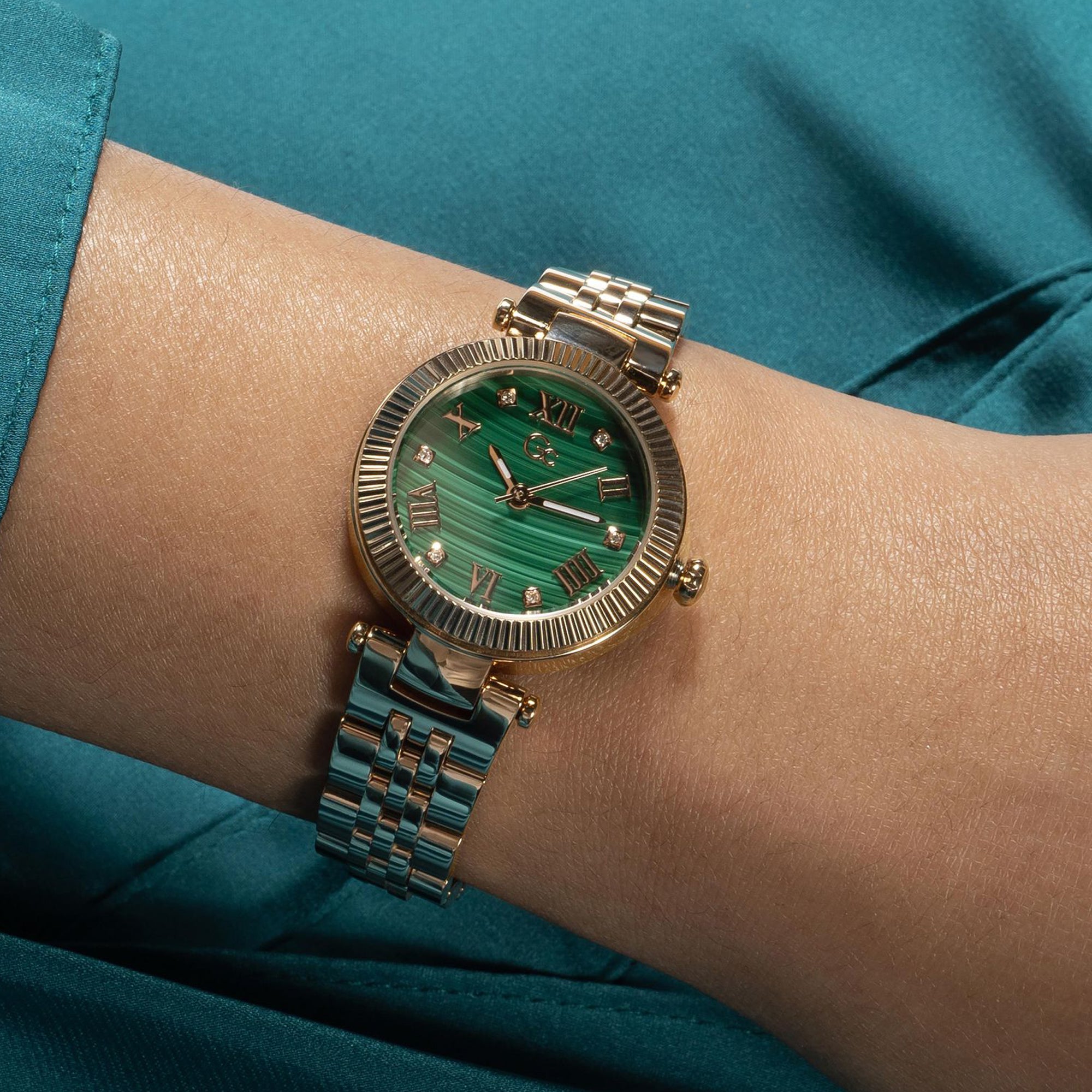 Fendi watch green and gold hot sale